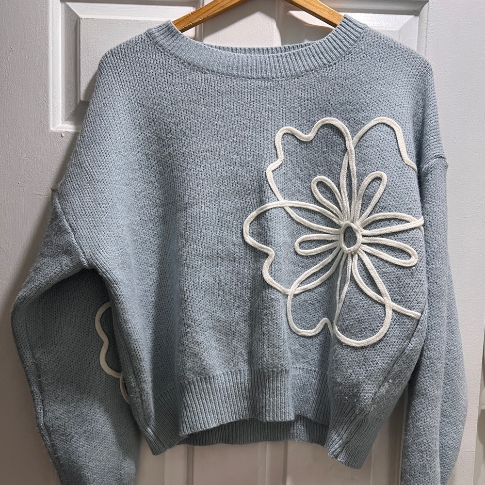 Daydreamer Light Blue Crewneck Sweater with White Floral Appliqué